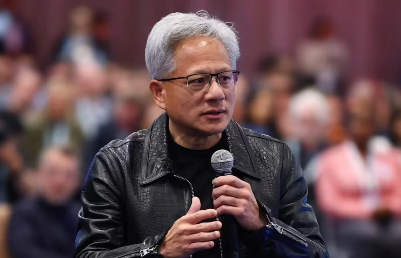 英伟达黄仁勋放话:AI公司要监管就别要豁免