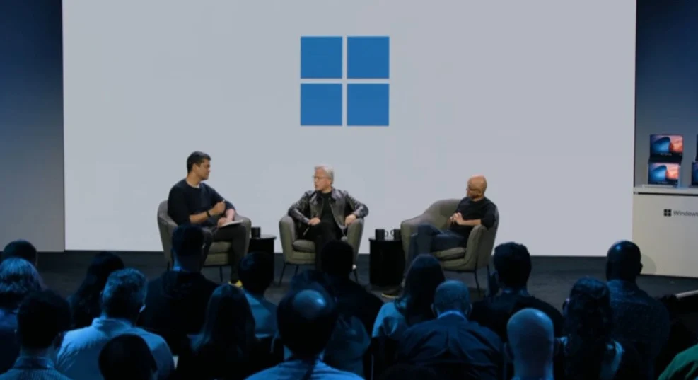 黄仁勋称英伟达因Windows而生,AI计算将走向个人电脑