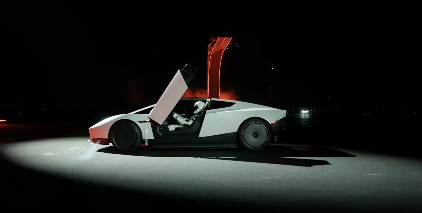 特斯拉第二代 Roadster 正式亮相,冷气推进系统可实现短距离离地