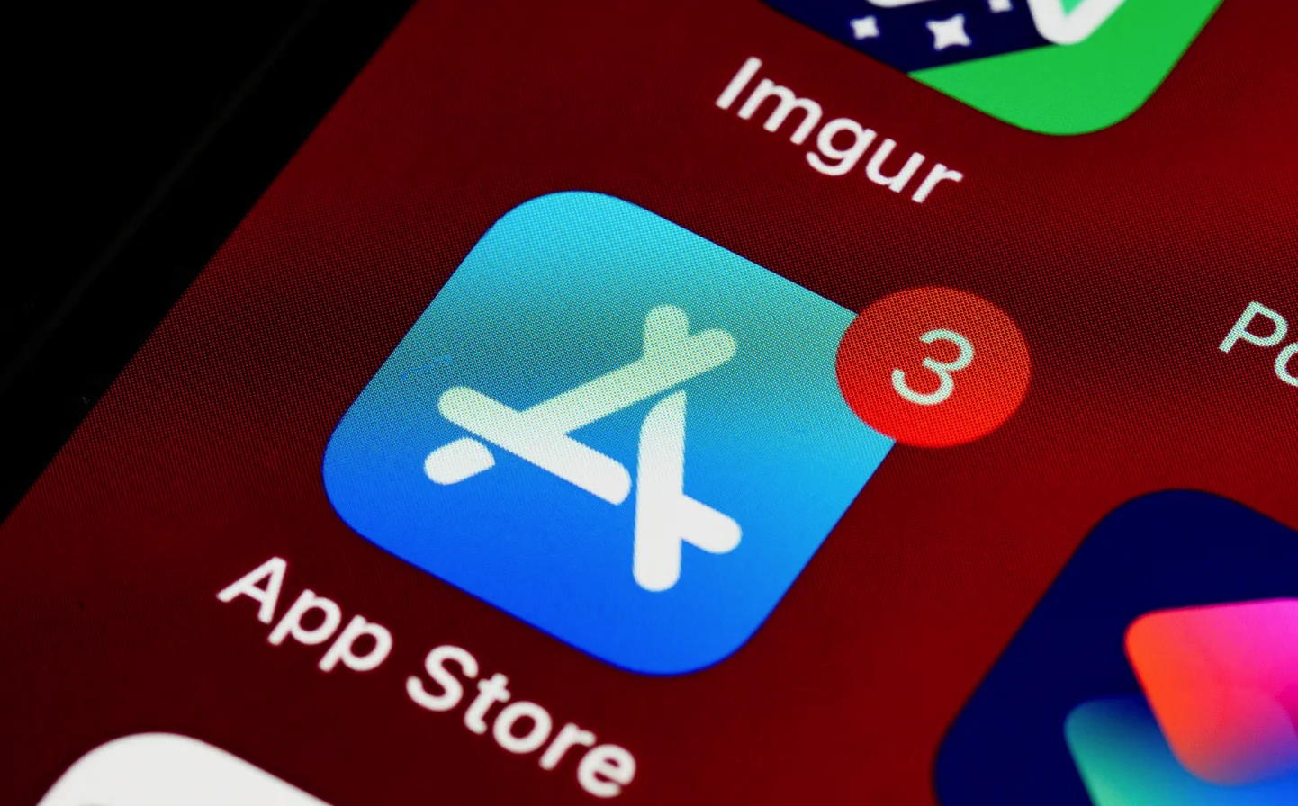 苹果更新 App 审核指南，AI 深度伪造内容迎来最严审核