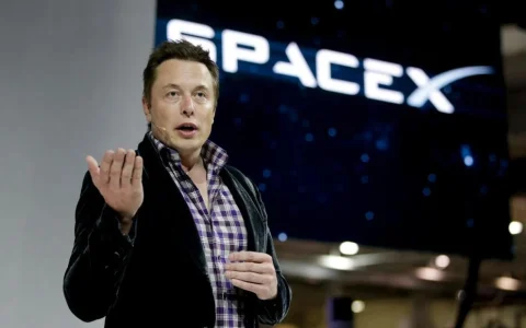马斯克披露SpaceX完成400亿美元债务融资 主要用来买GPU